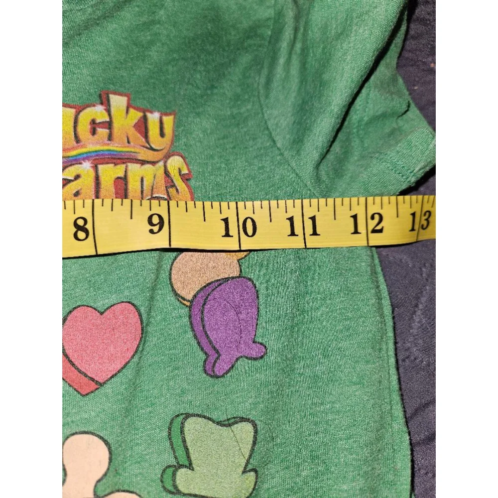 Boys Old Navy Lucky Charms T-shirt XS (5) Green Collectabilitees